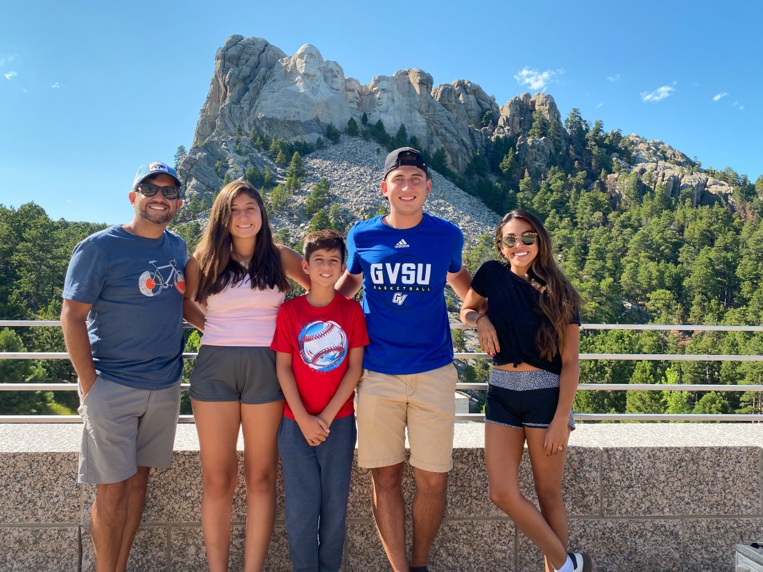 Facetune_22-08-2022-11-51-57